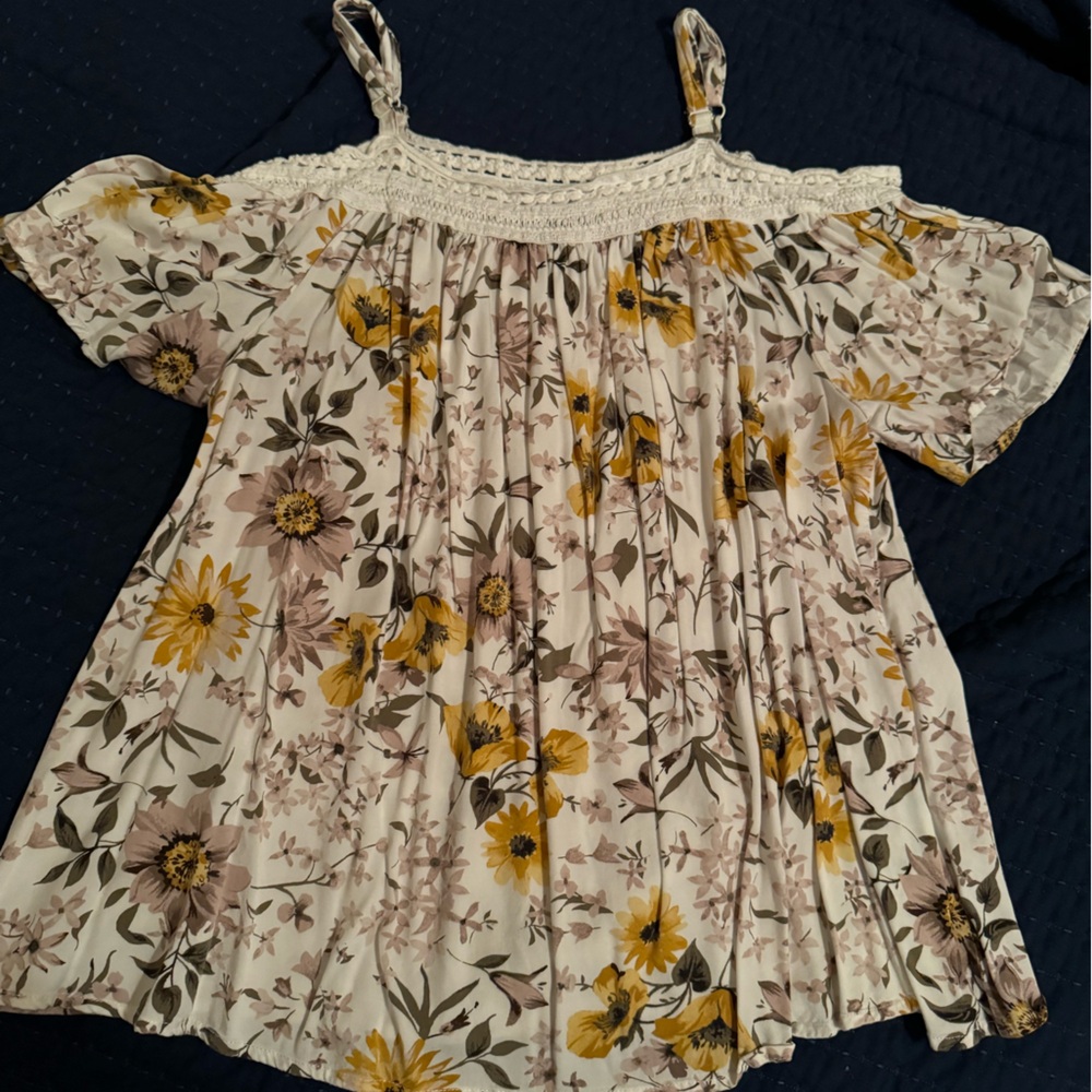 Torrid Yellow and Cream Blouse with Elegant Design